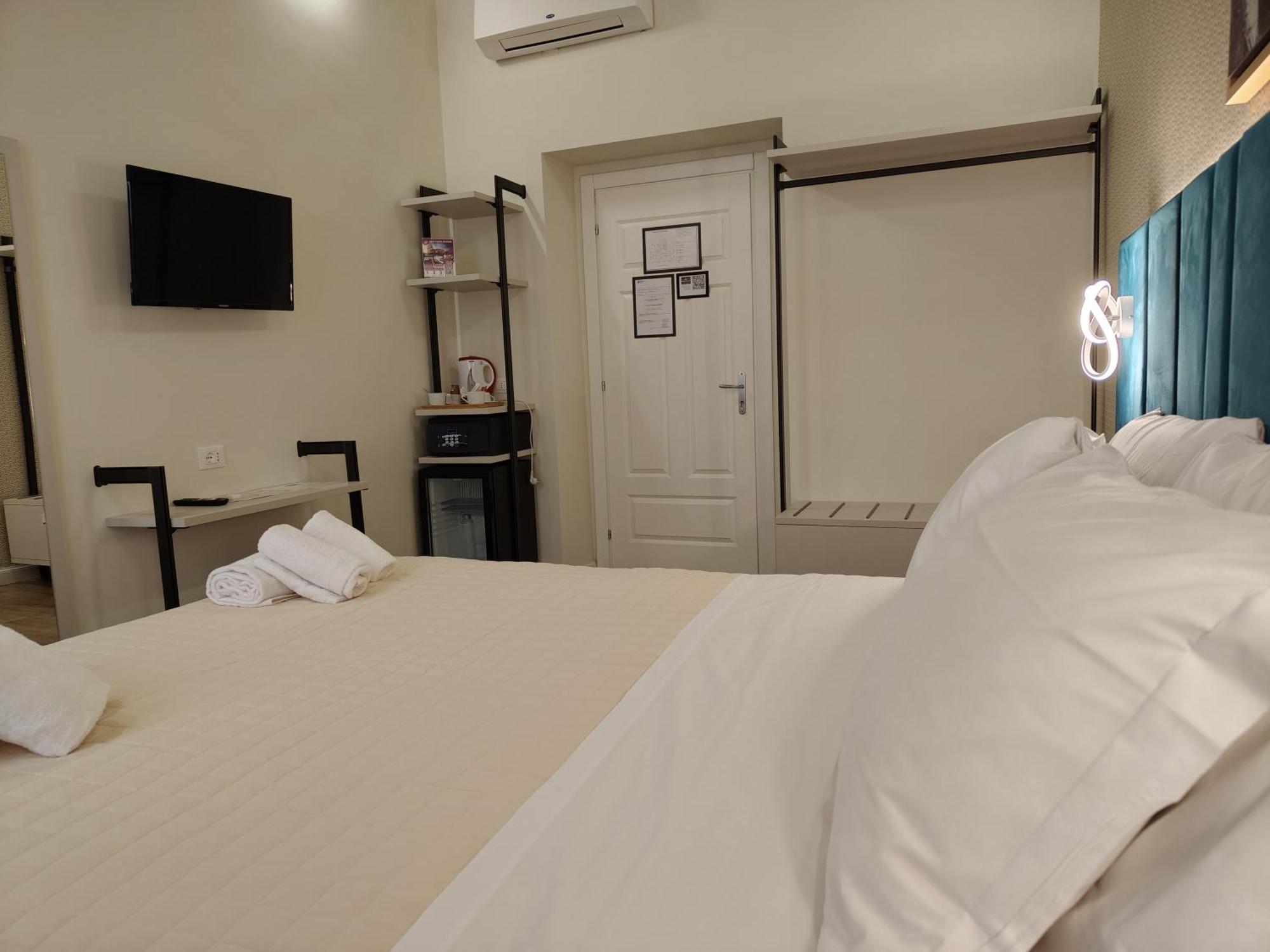 อโมโรมา สวีท Bed & Breakfast ภายนอก รูปภาพ